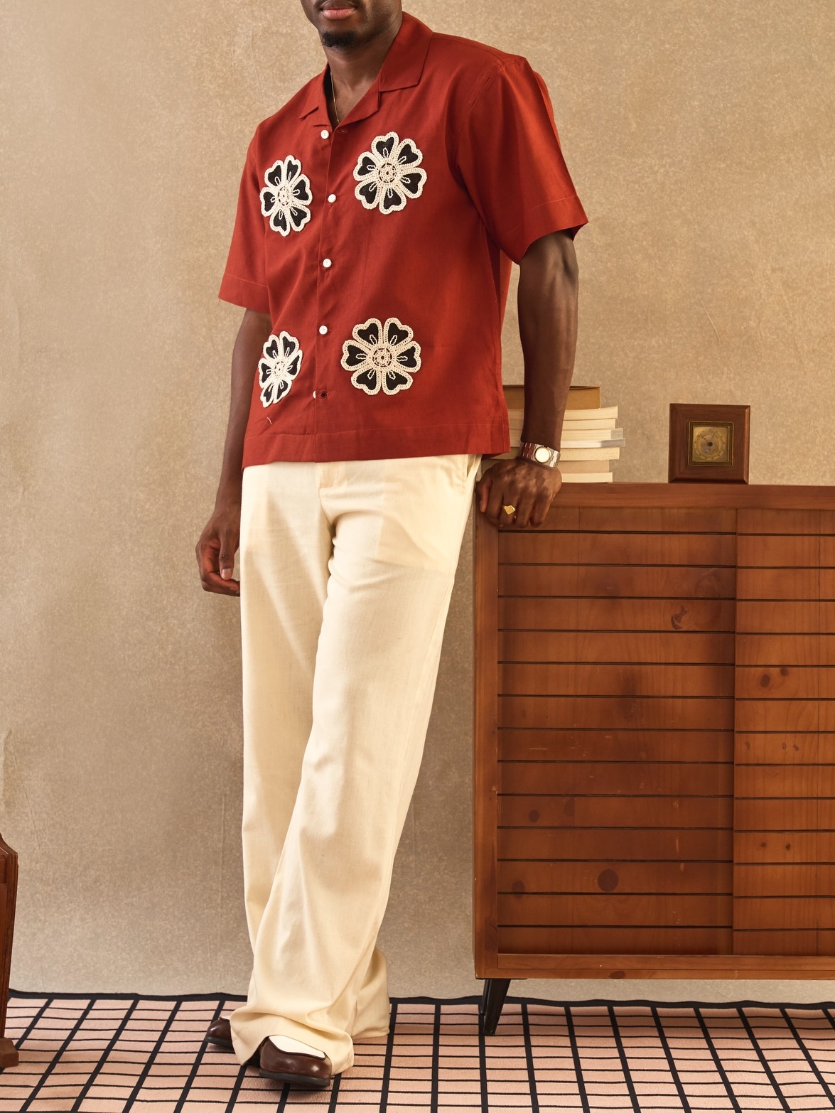 Men's Rust Red Floral Crochet Camp Collar Short Sleeve Shirt - Image 6