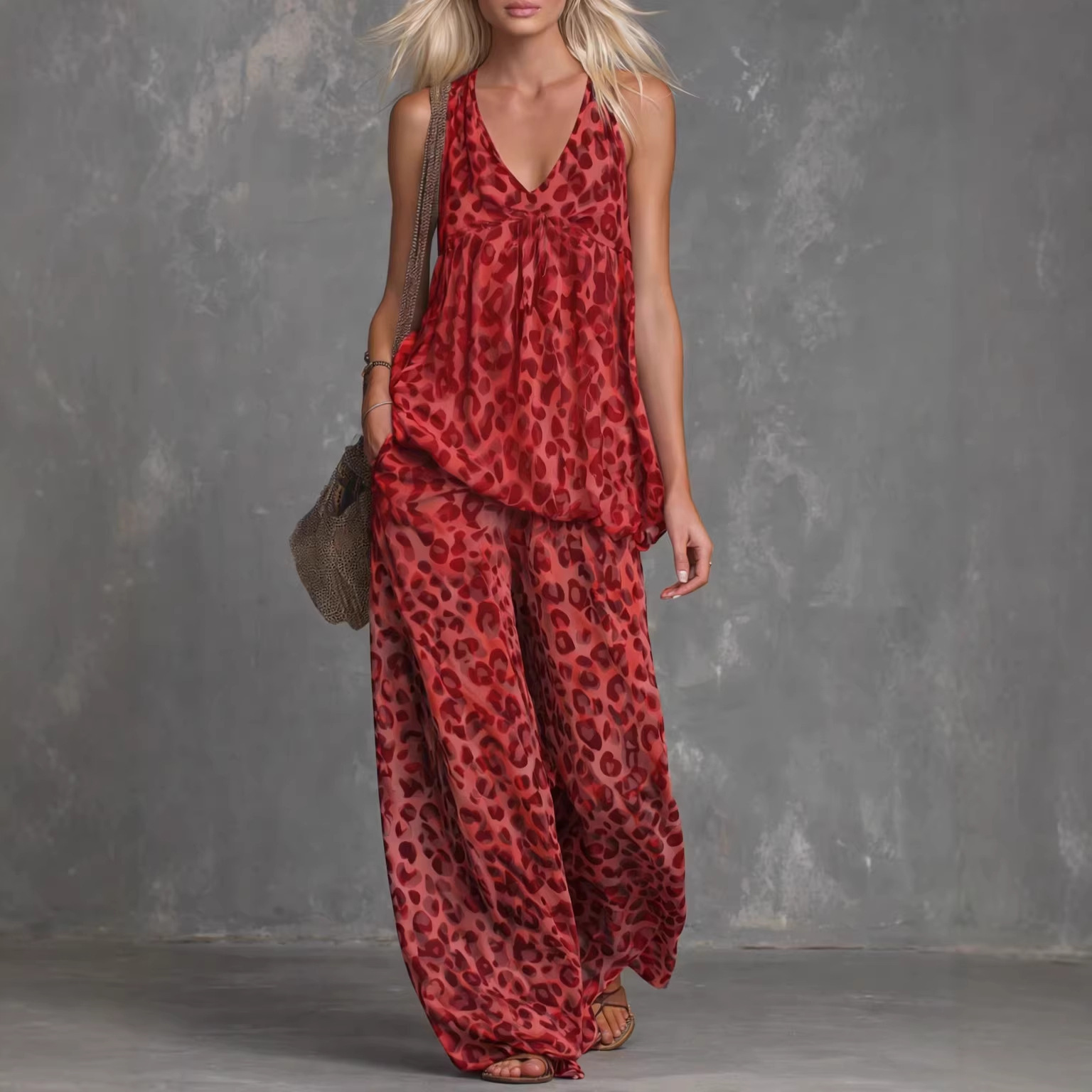 Womens Loose-Fitting Leopard-Print Sleeveless Top And Chiffon Pants Set - Image 3