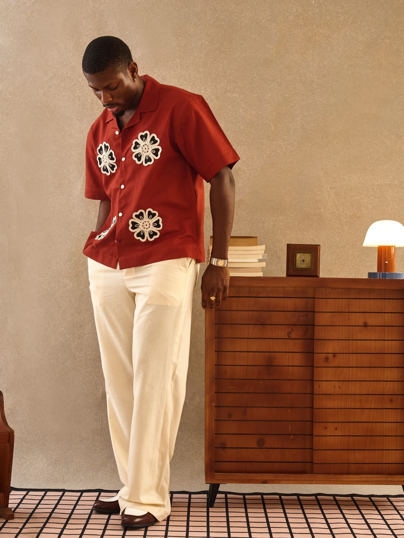 Men's Rust Red Floral Crochet Camp Collar Short Sleeve Shirt - Image 3