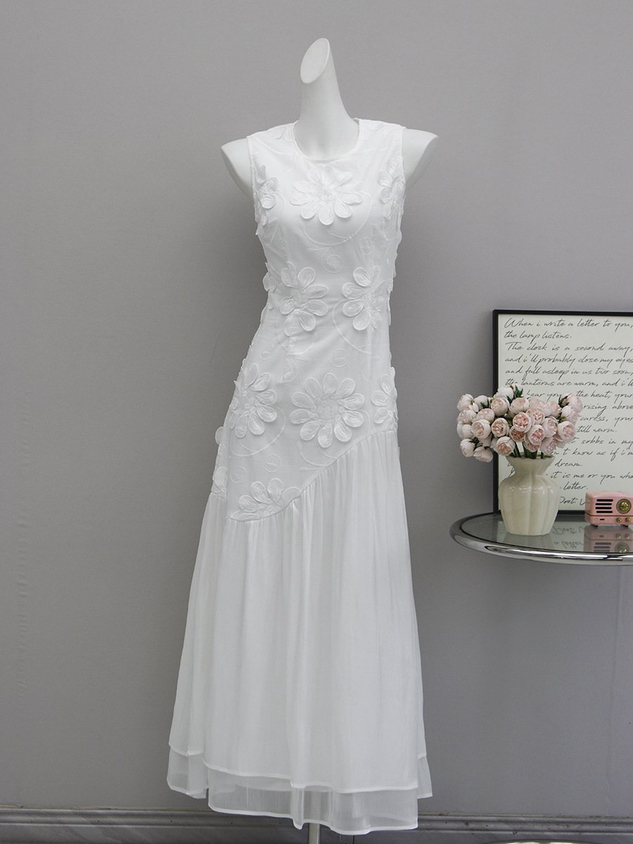 Vacation And Resort Outfit 3D Embroidered Sleeveless Dress For Women - Image 6