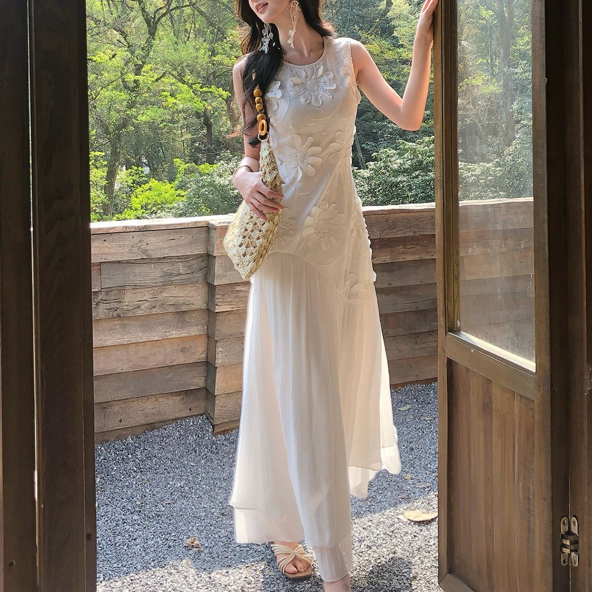 Vacation And Resort Outfit 3D Embroidered Sleeveless Dress For Women - Image 3