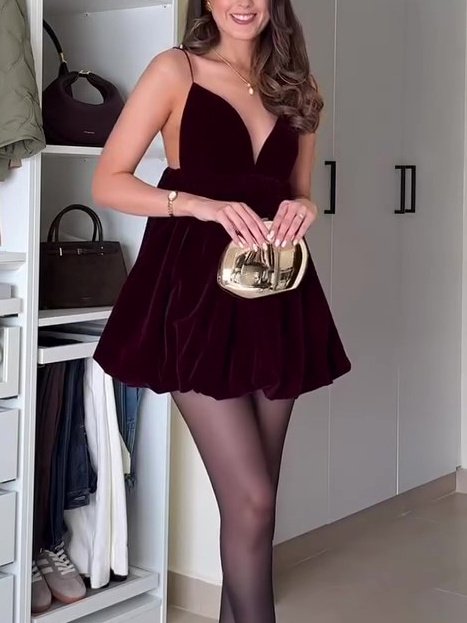 Burgundy Velvet Mini Dress With Plunging Neckline And Flared Silhouette - Image 6